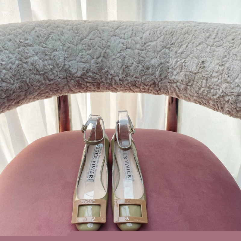 roger u1u1er flat shoes